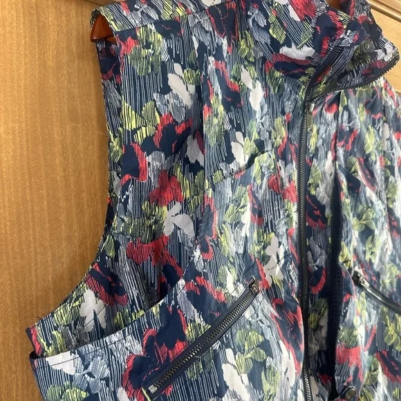 NWT Free People Movement Off The Grid Vest- Multiple Sizes Available - Picture 4 of 16